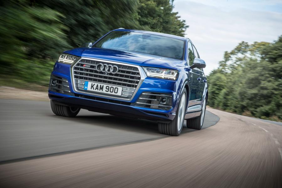  Audi SQ7 TDI (4M) 2016 года  (UK) (фото 10 из 32)